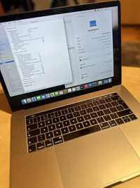 MacBook Pro A1990 I7 512GB SSD 16GB RAM RADEON PRO 560x 4GB *Najtaniej