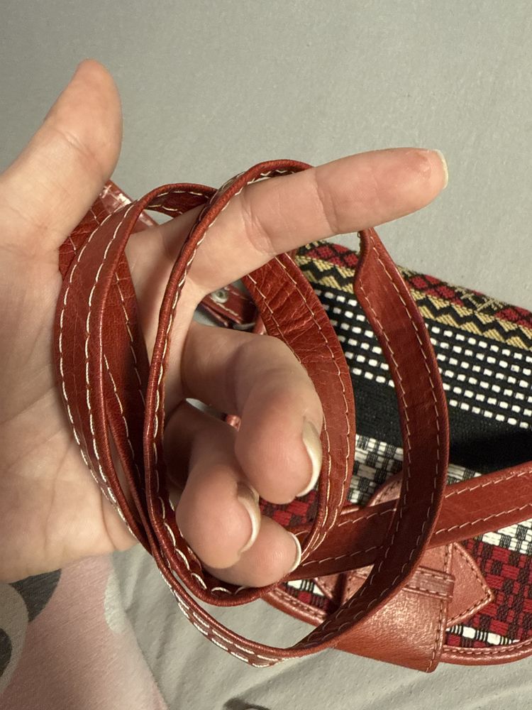 Skórzana torebka mała w stylu boho ze skóry wzory wzorki hipis