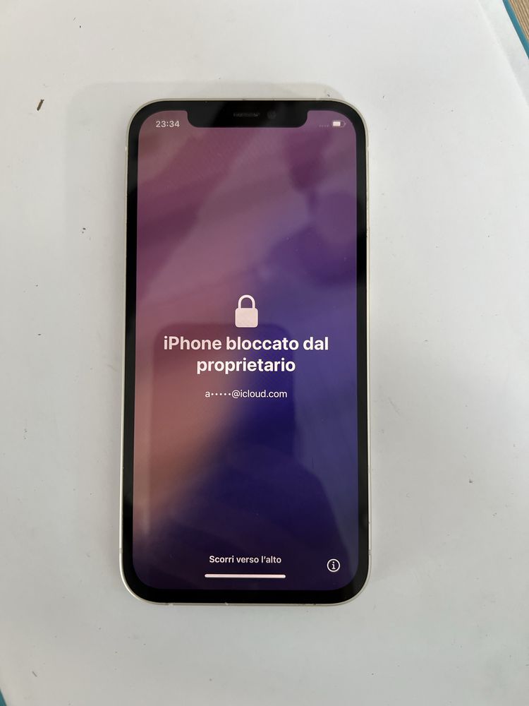 Iphone 12 заблокирован icloud,