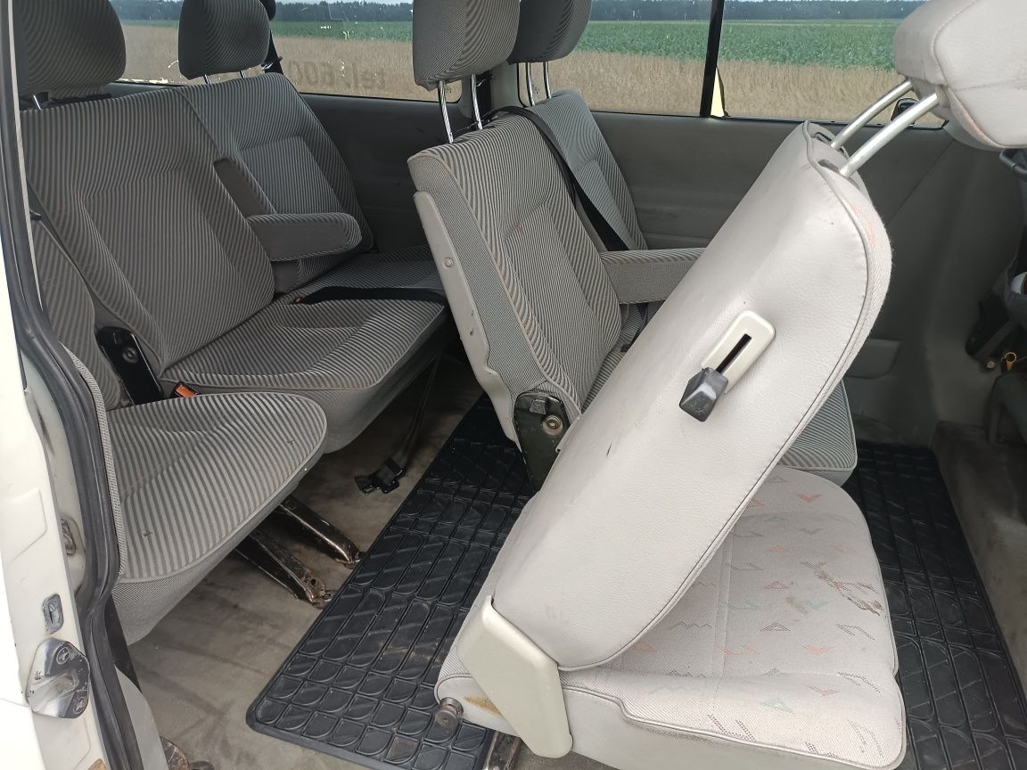 VW Transporter T4 2.5TDI 102KM Caravelle 8 osób klima long