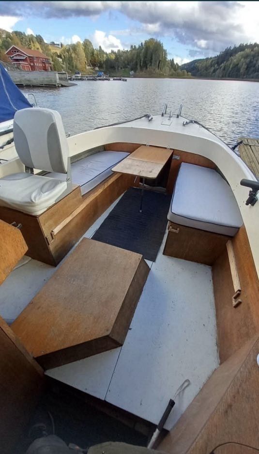 Łodź motorowa Houseboat Sjømann 670x 220cm silnik 15 koni