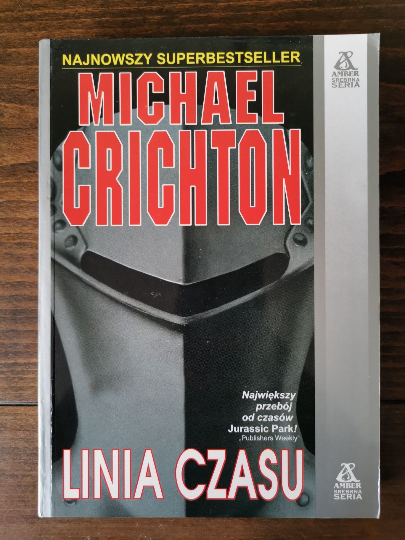 Linia czasu, Michael Crichton