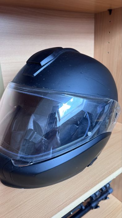 Capacete BMW com visor se sol