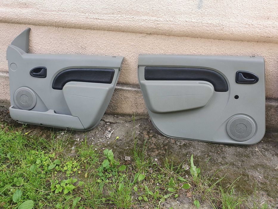 Карти передніх і задніх дверей Reno Dacia Logan MCV універсал 2008