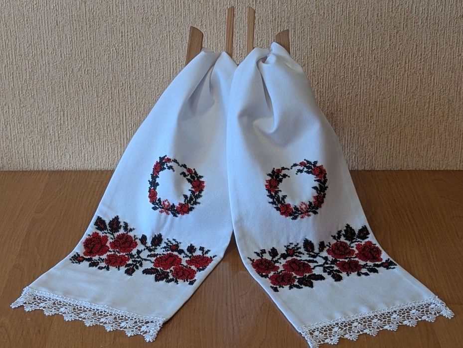 Рушник вишитий бісером під ікону