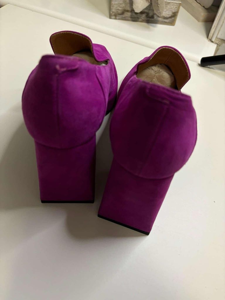 Buty na obcasie Rusin skóra naturalna