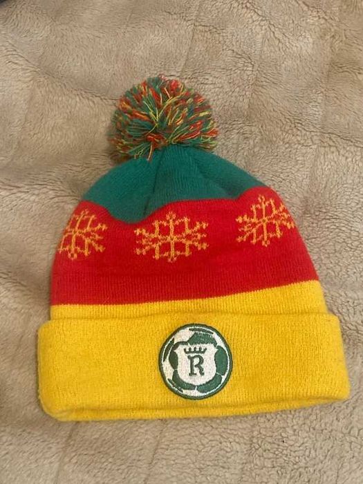 Kolorowa czapka zimowa