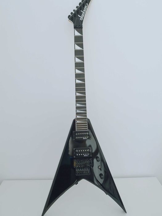 Gitara elektryczna Jackson JS32 King V