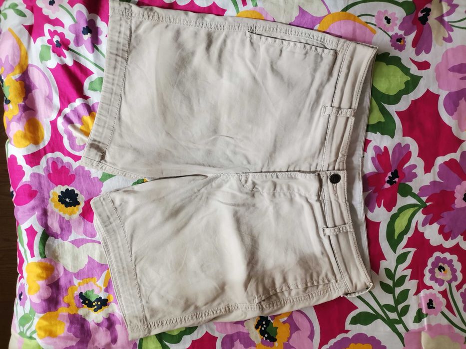 Calções Hollister e Abercrombie