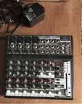 Mesa de mistura Behringer