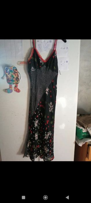Vestido cereja lindo