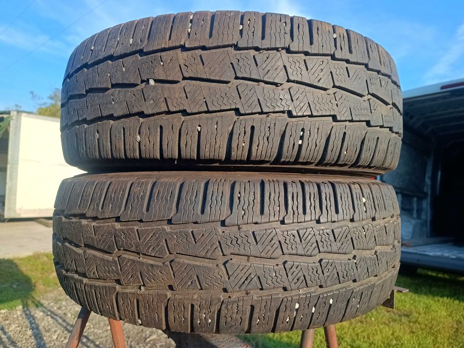 Opony zimowe Michelin 215/60R17C z 2021r