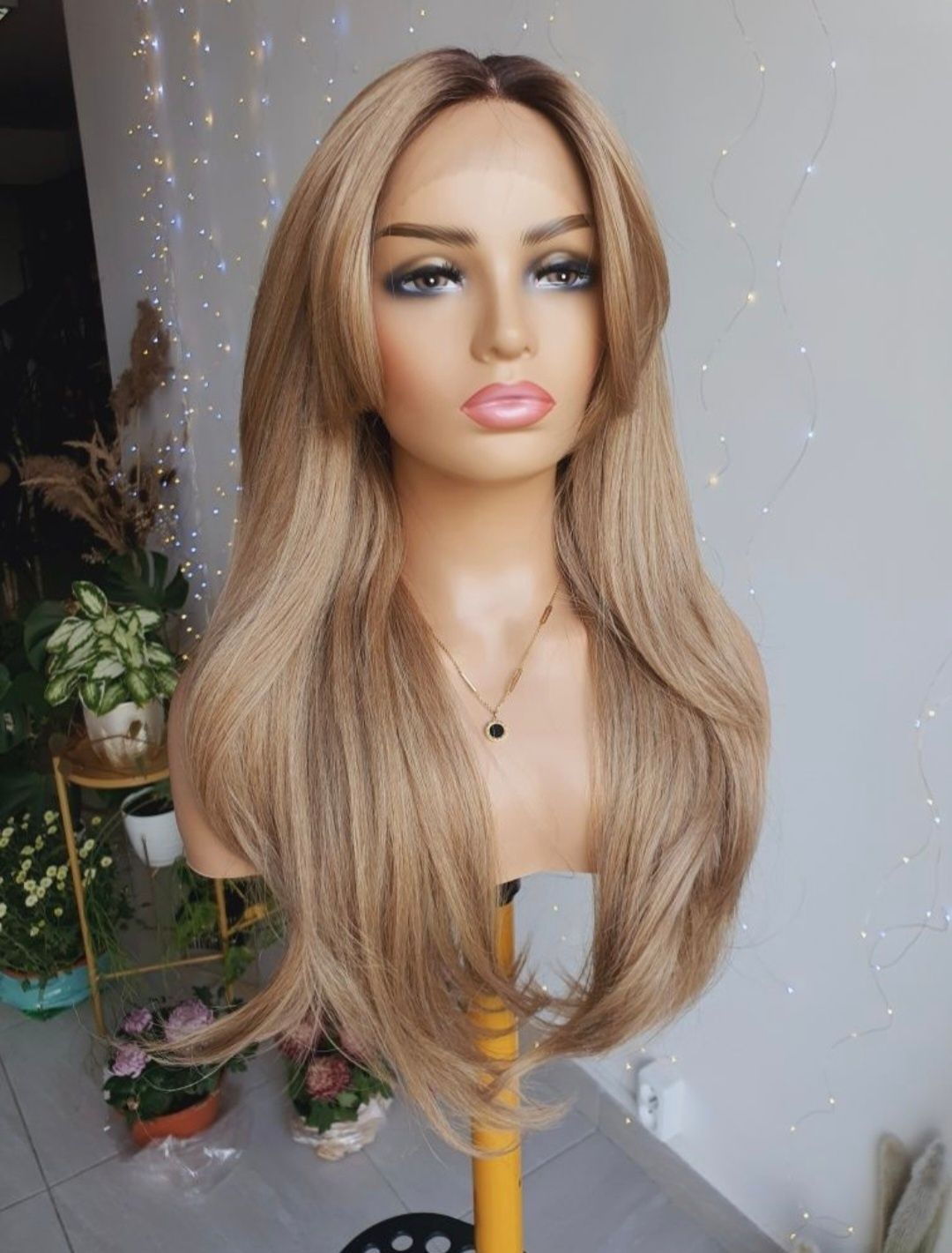 Długa peruka blond mix blond 3D odrost Jennyfer ll naturalna fryzura