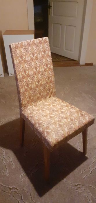 krzesła klasyczne tapicerowane 4 sztuki