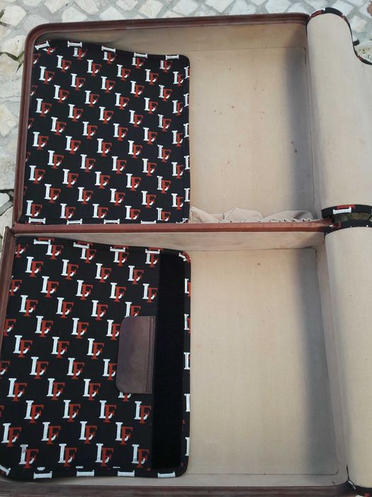 Mala de cabedal decoração