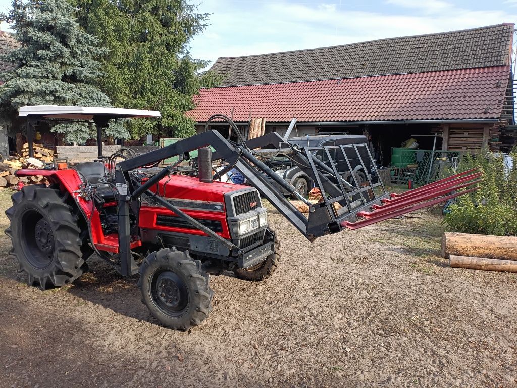 Ciągnik, traktor Yanmar 26fx