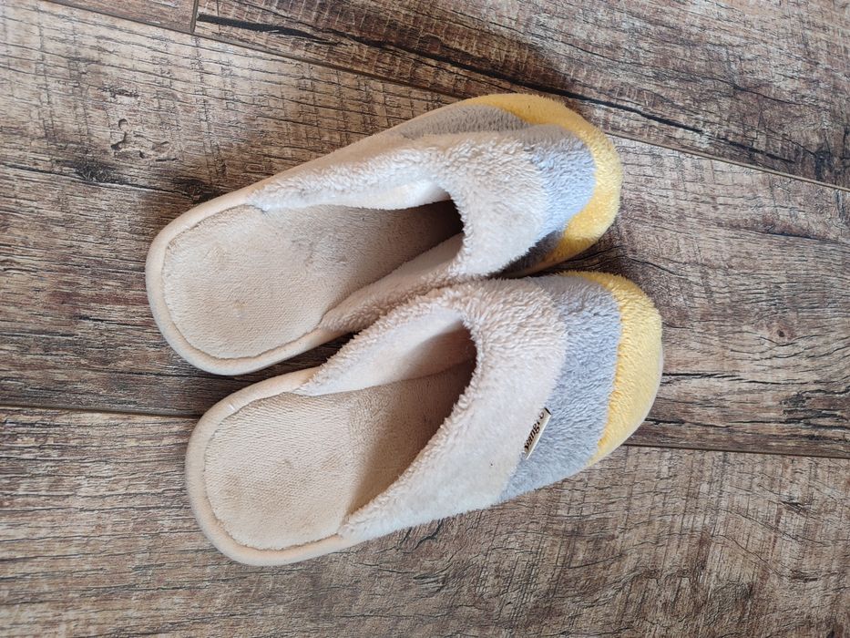 Кімнатні капці 40 р