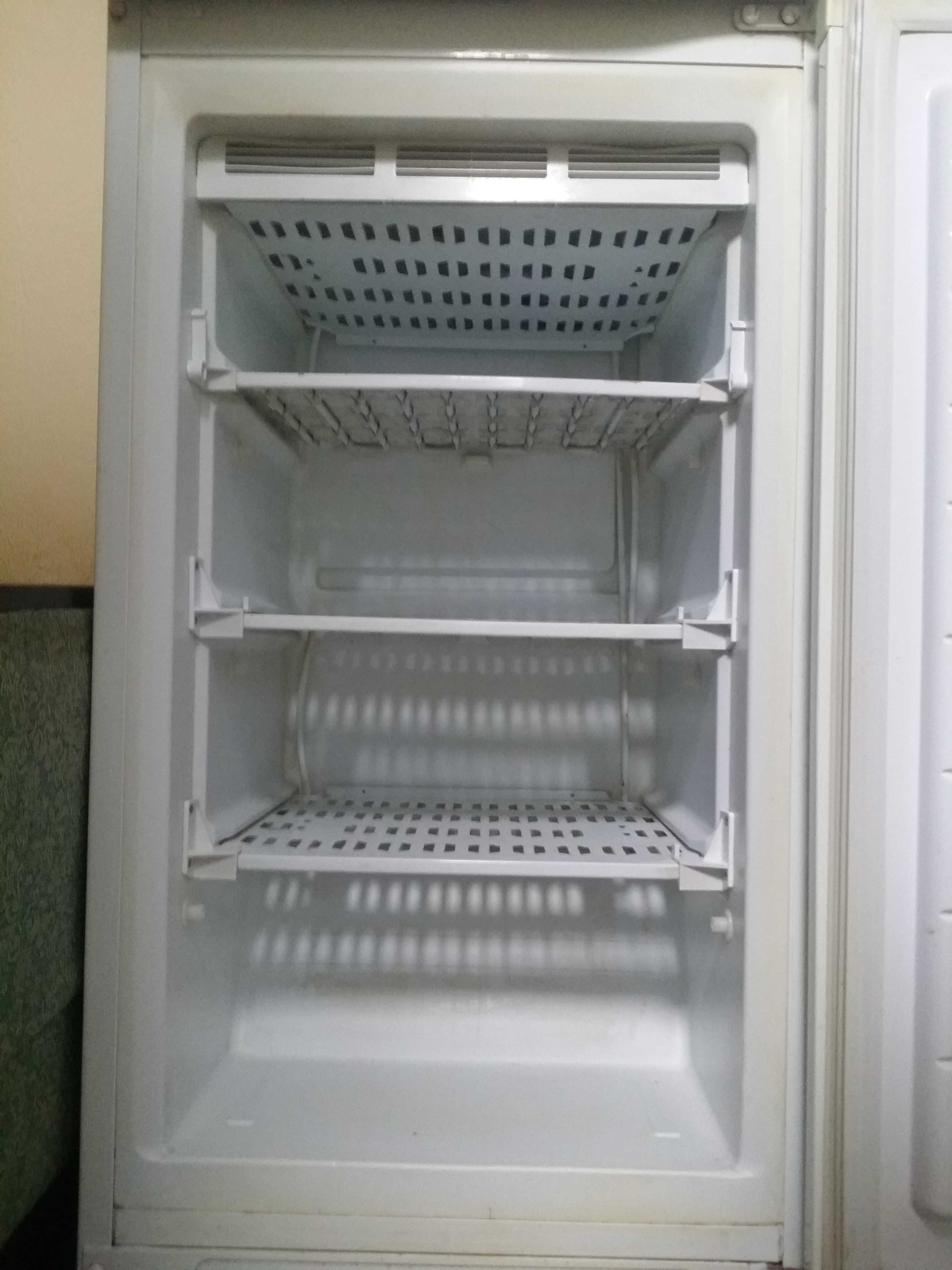 Холодильник 2-ух кам.