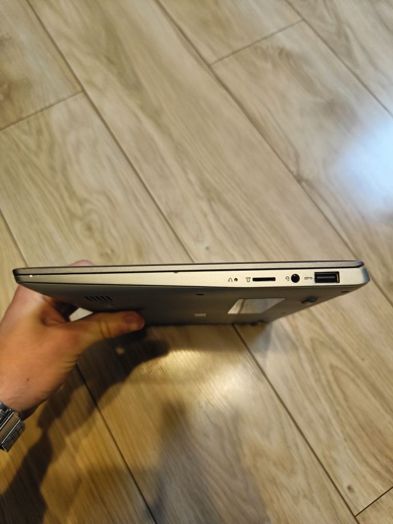 Laptop Lenovo używany