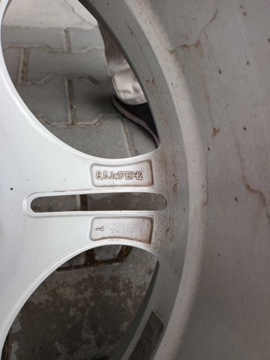 Oryginalny komplet kół BMW M pakiet 17 cali 5x120 o dwóch szerokościac