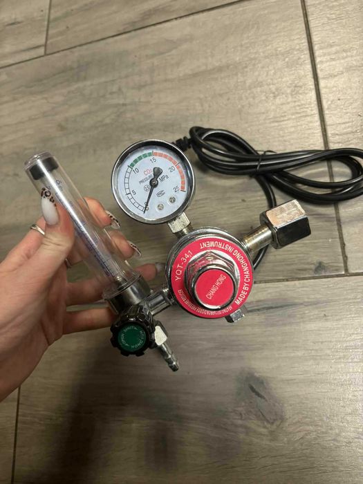 Reduktor CO₂/Argon z rotametrem – powystawowy