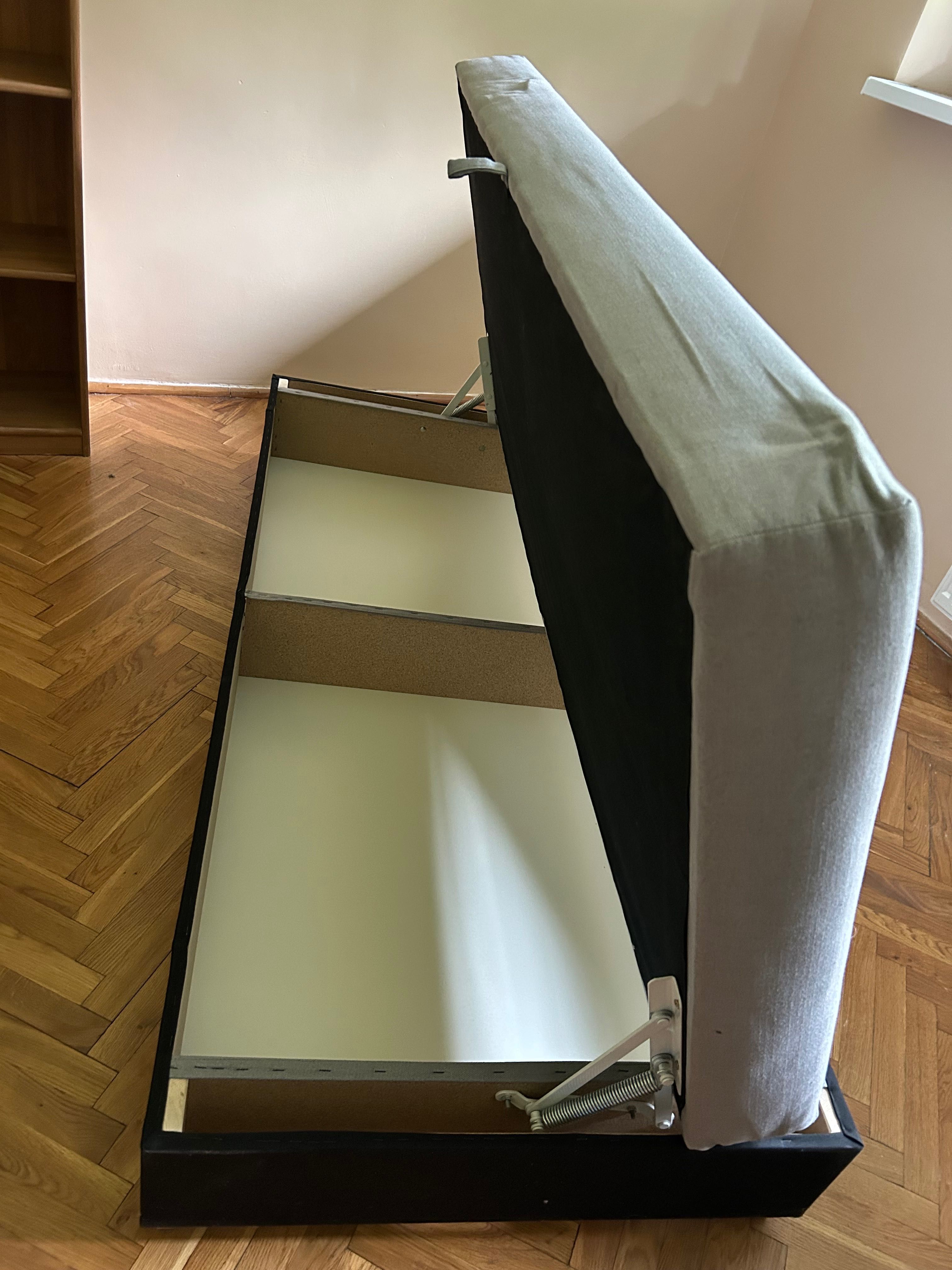 Pojedyncze łóżko z pojemnikiem na pościel – solidne, stan bardzo dobry