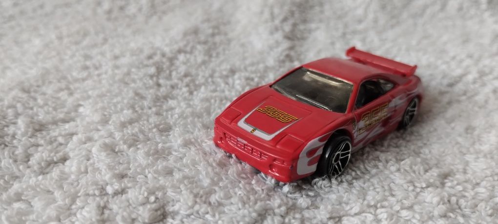 Hot wheels Ferrari 355 challenge