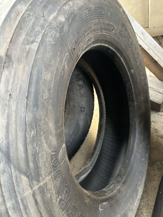 Шини 315/70r22.5 Bridgestone руль