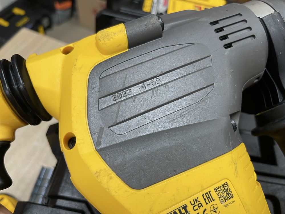 Dewalt DCH333 + Flexvolt 6.0Ah / вживаний перфоратор Девольт