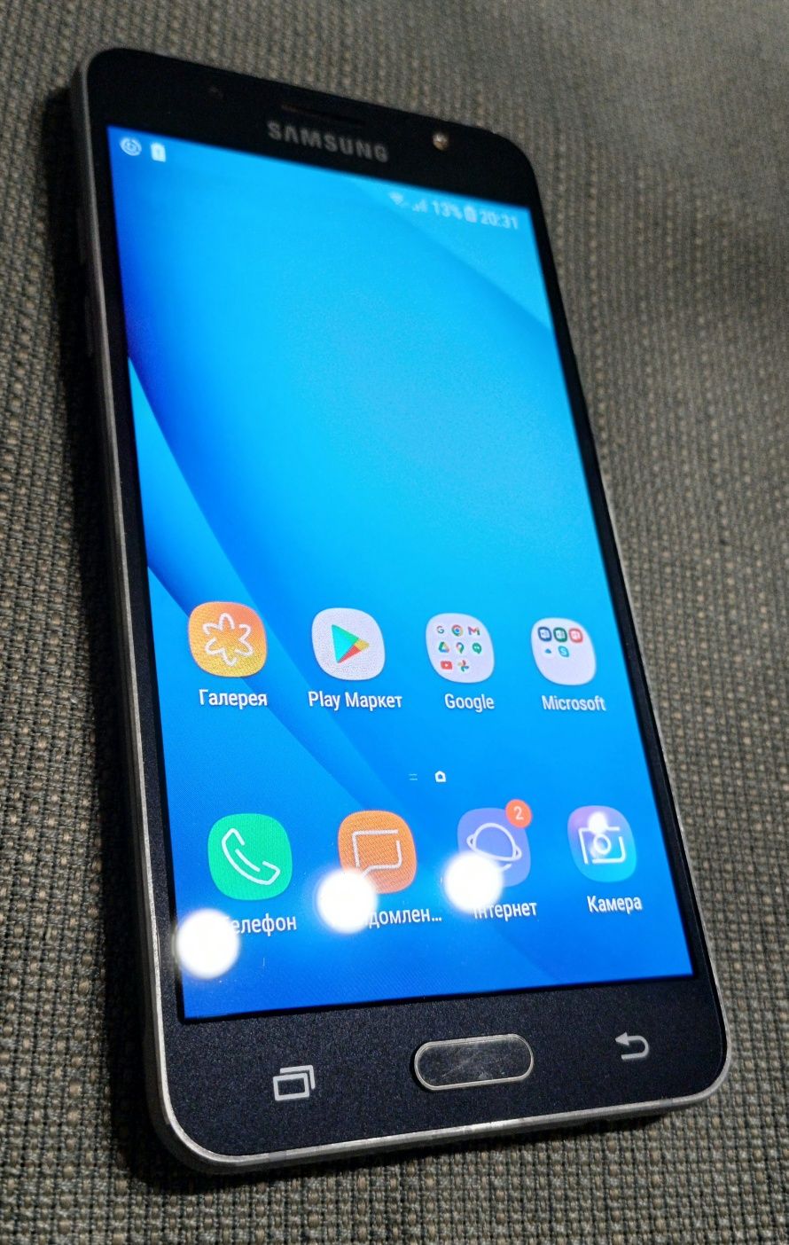 Телефон смартфон Samsung J5