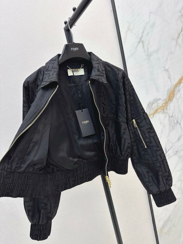 Куртка жіноча Fendi
