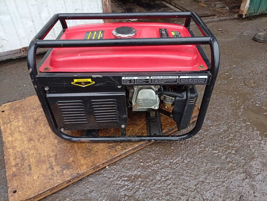 Генератор бензиновий 5000w