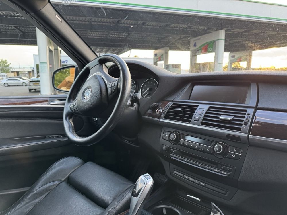 Bmw x5 2010 3.0 атмосера