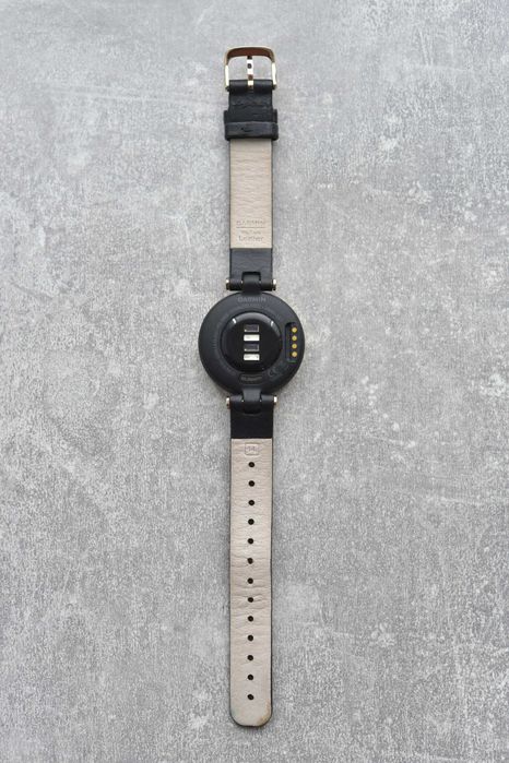 Garmin Lily смартгодинник шкіряний ремінець