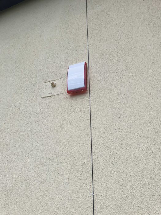 Instalacja Monitoringu i Systemów Alarmowych - Domofony Kamery Montaż