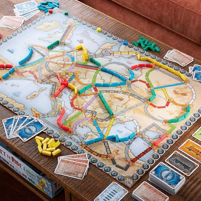 Дуже цікава настільна гра "Ticket to Ride "!