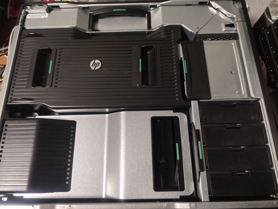 Робоча станція HP Z820 1*E5-2690/4*8GbDDR3/No HDD/Quadro 4000 PSU1125W