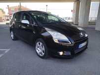 Peugeot 5008 1,6 HDi 5 Lugares Sport M6 TECTOS PANORÂMICOS 3999