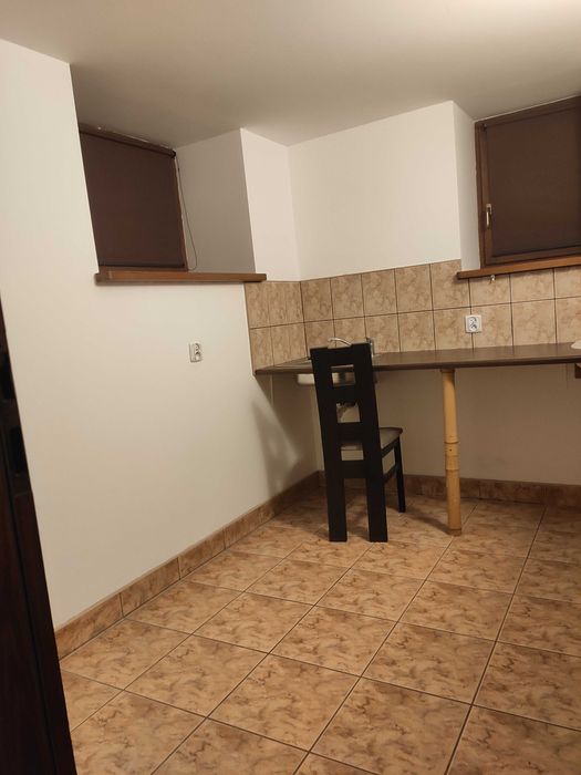 Wynajmę lokal na fryzjerstwo, kosmetykę, a także na małe biuro Mosina