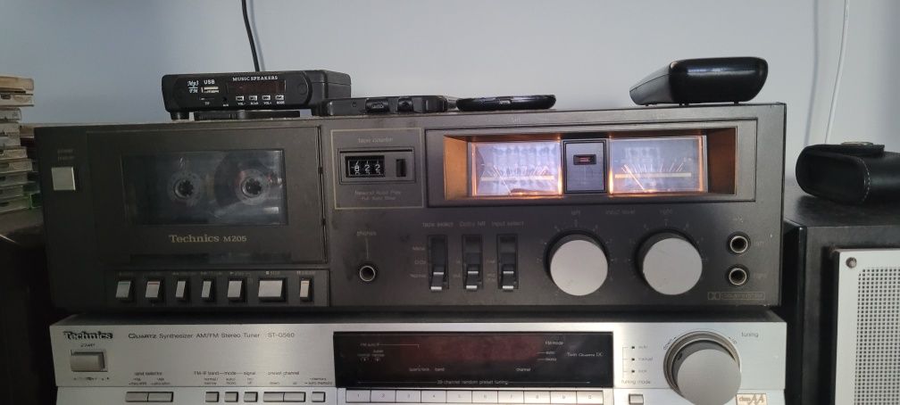 Deck technics W205