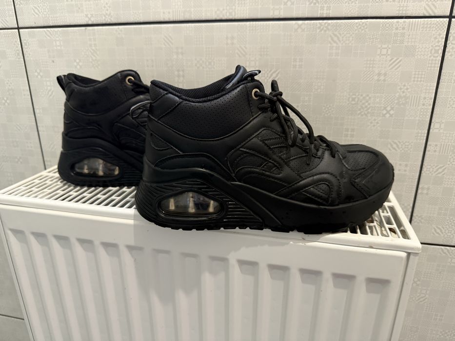 Skechers кросівки на балонах 39 розмір нат шкіра