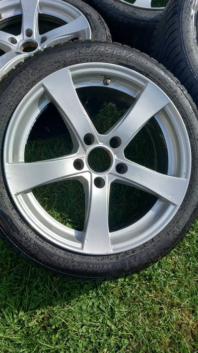 BMW Felgi R17 8j 5x120 (nowe opony)