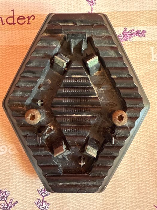 Емблема  на Renault