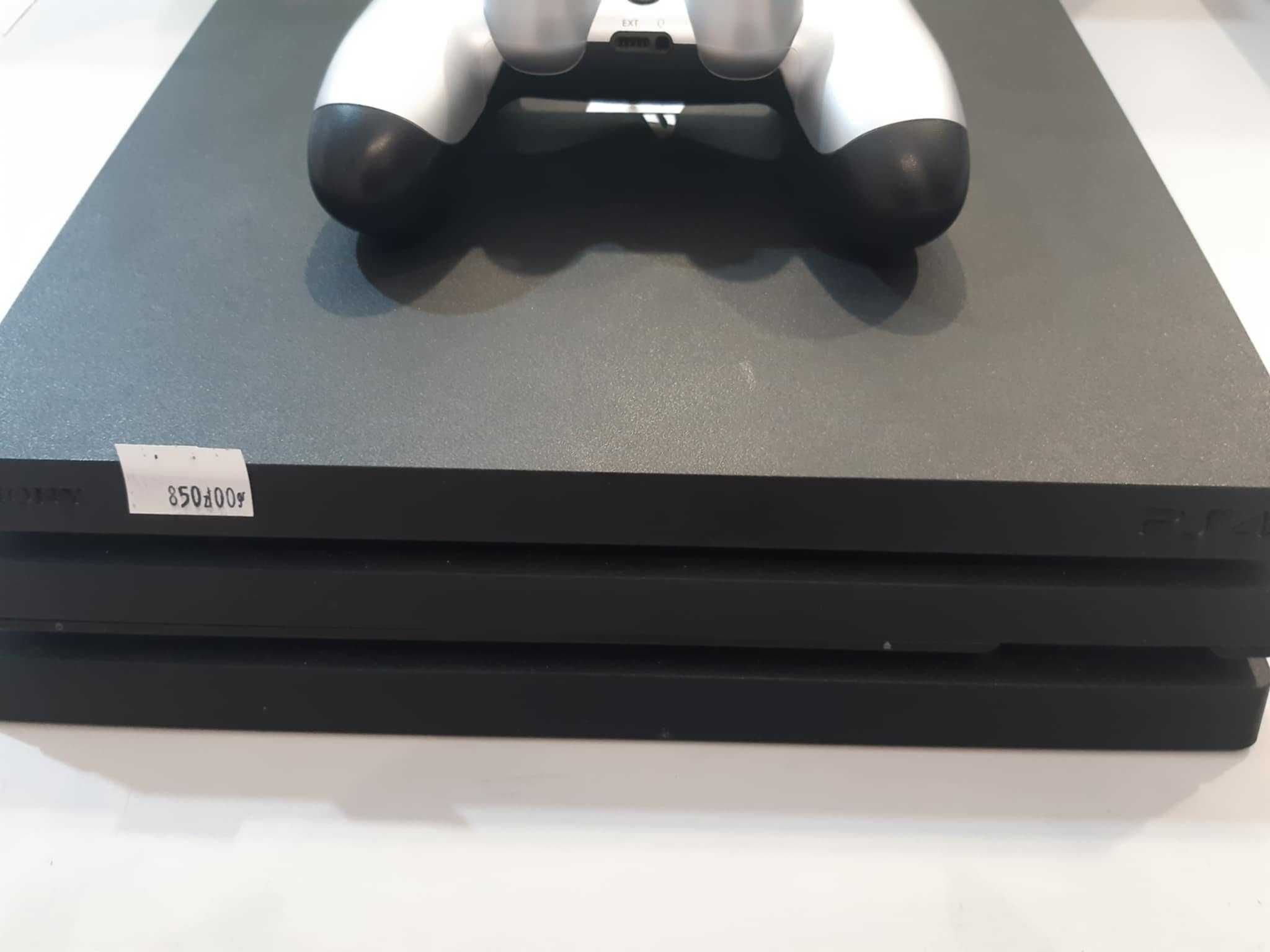 Konsola Playstation4 PRO 1TB + oryginalny pad Gran Turismo