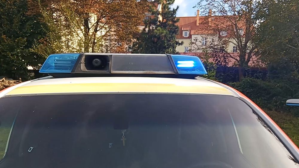 Belka ostrzegawcza z megafonem.