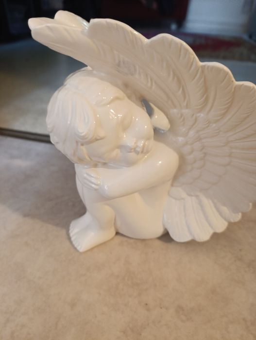 Статуетки ангелів