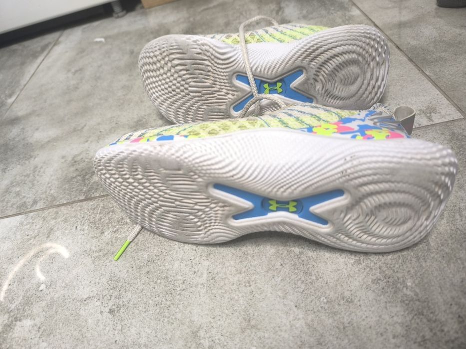 Armour Uniseks Curry 10 Splash Party Białe