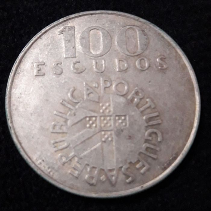Moeda 100 escudos 25 de Abril  1974