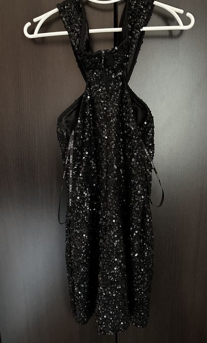 Женское шелковое платье черного цвета SCALA