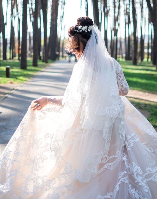 Свадебное платье на невысокую девушку !